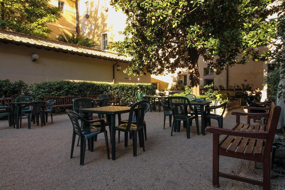 Orsa Maggiore Hostel For Women Only Roma Exterior foto